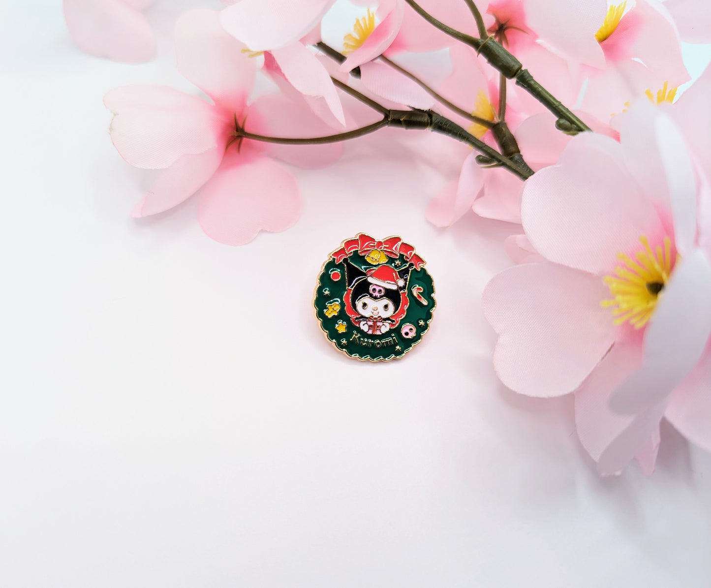 Cute Christmas Wreath Enamel Pins